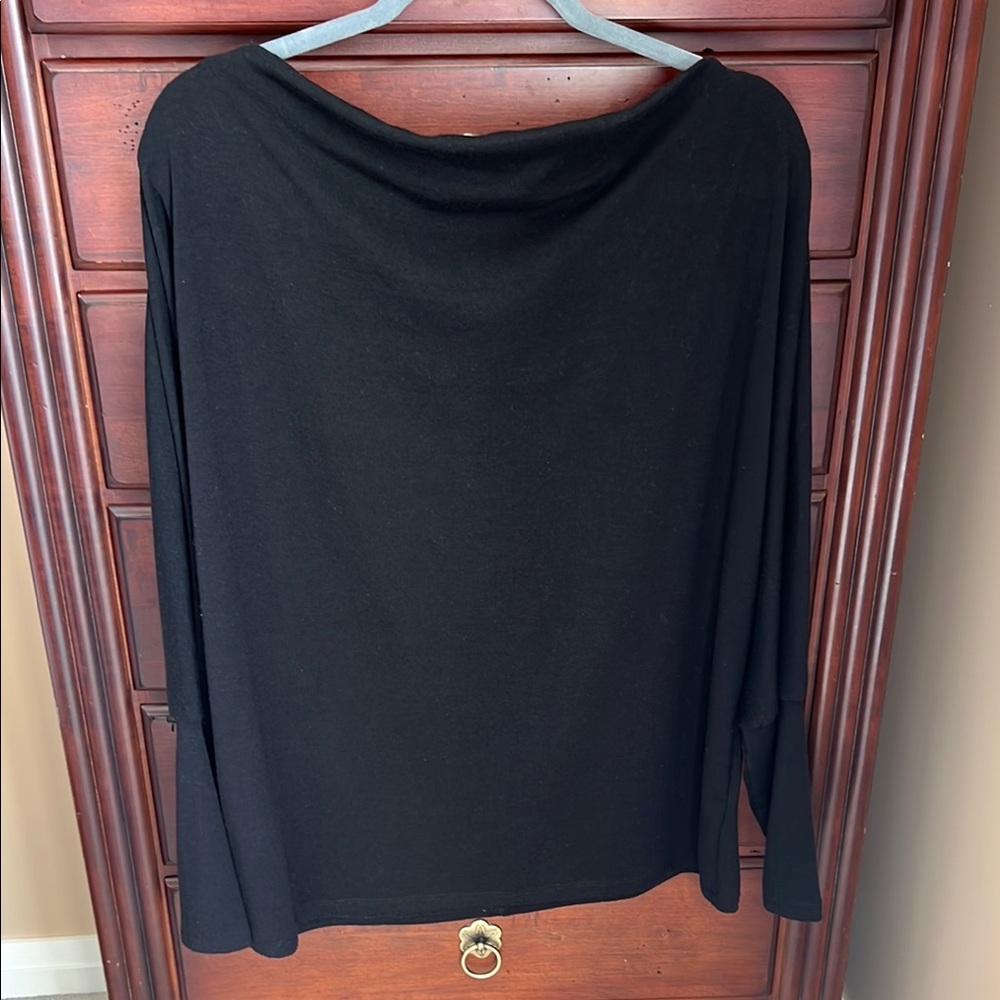 Gibson Look Drape Front Boatneck Long Sleeve Black Knit Top Large